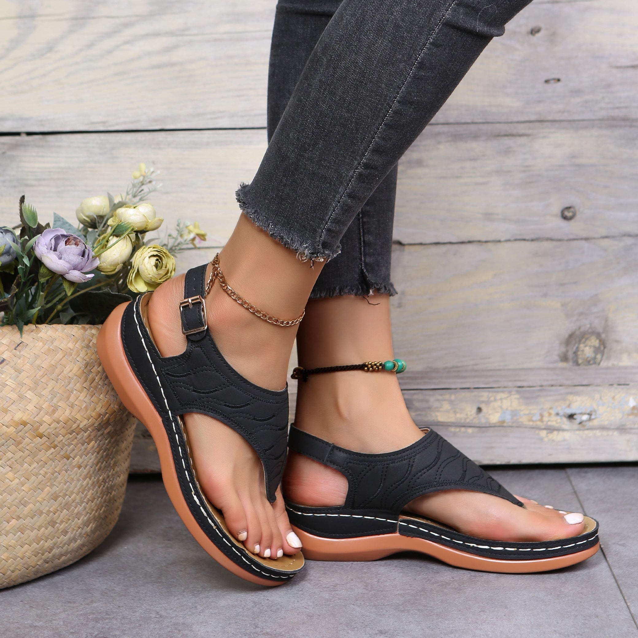 Nira Breezy Relaxed Flip-Flops