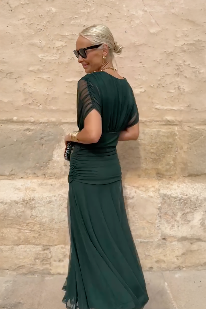 Emily | Chic Off-Shoulder Midi Dress