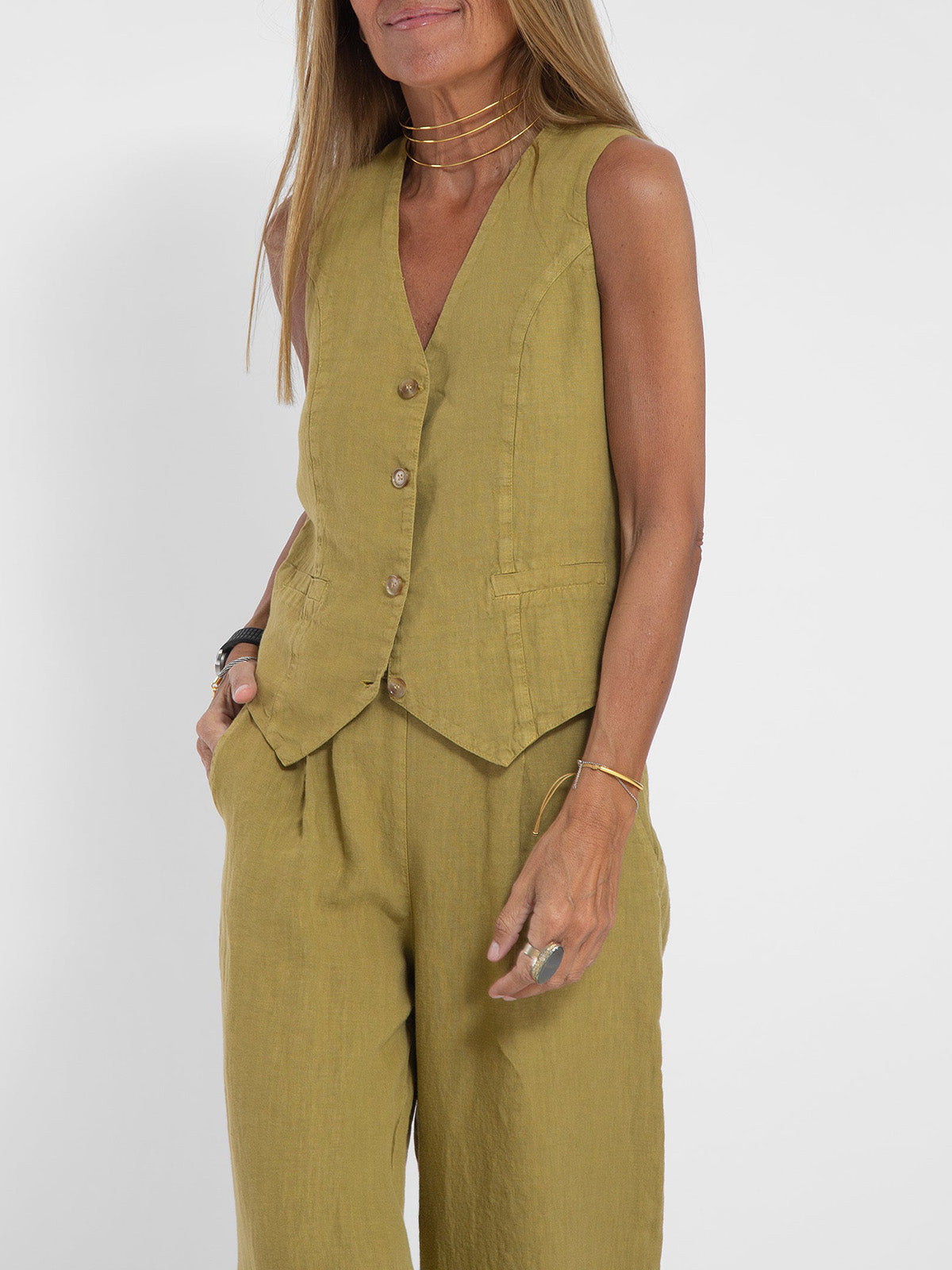 Aira - Tailored Blazer & Slim-Fit Trousers Ensemble