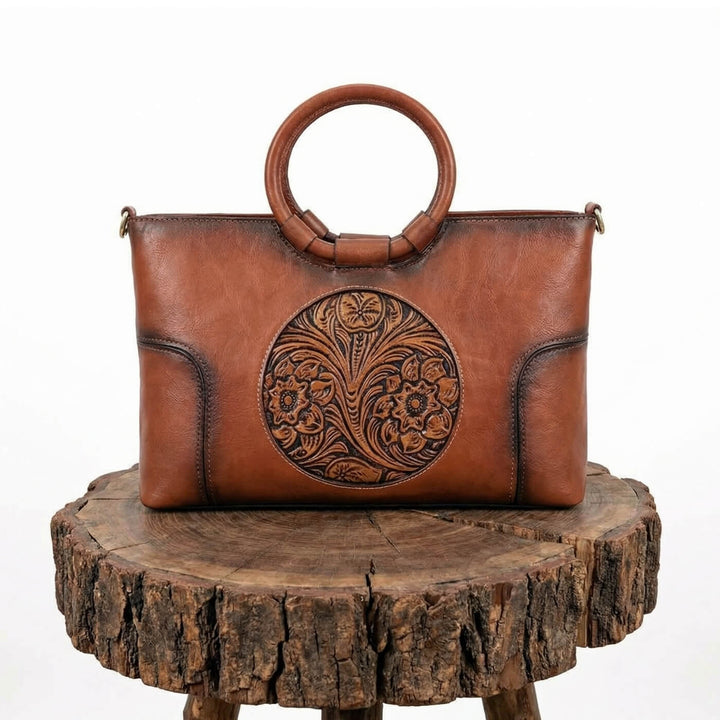 Luciana’s Carved Detail | Handbag