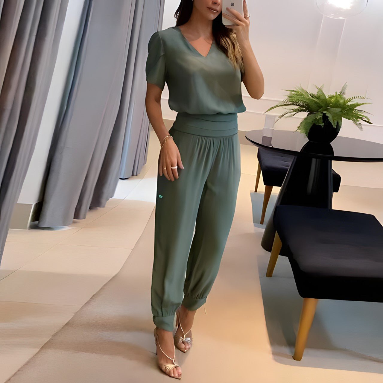 Clara - Chic Fashion Ensemble