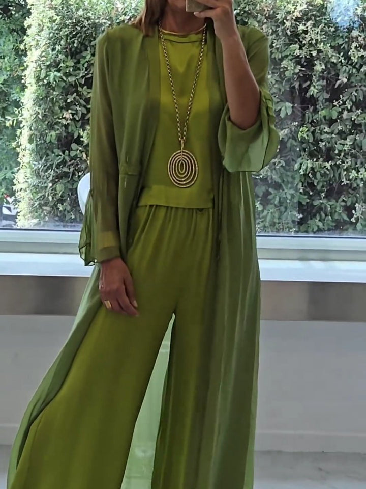 Lysoria - Stylish and Cozy Ensemble