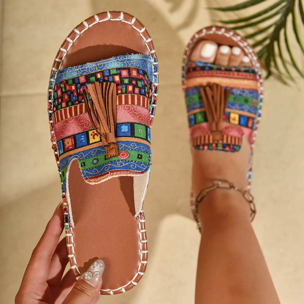 Maëva | Flat Bohemian Sandals with Ethnic Print and Fringes
