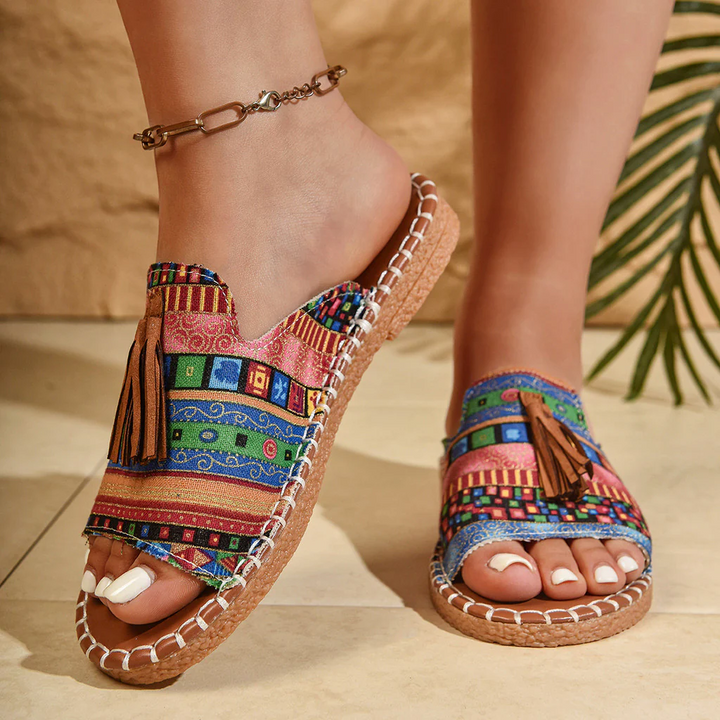 Maëva | Flat Bohemian Sandals with Ethnic Print and Fringes