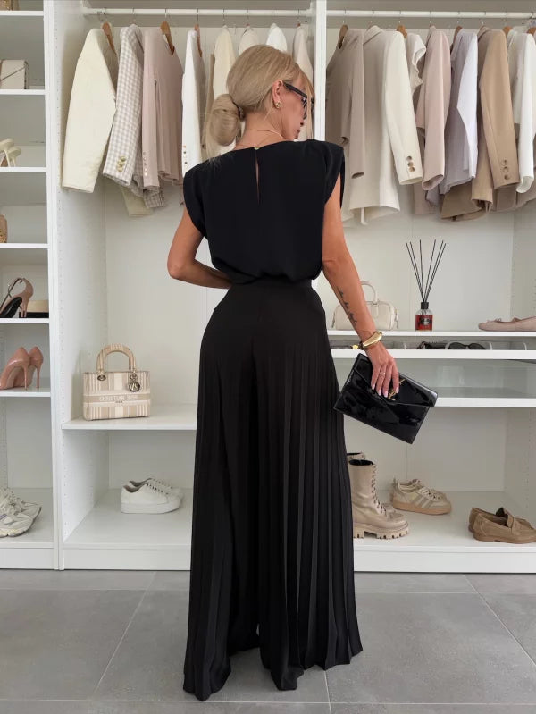 Clara - Chic Ruffled Ensemble