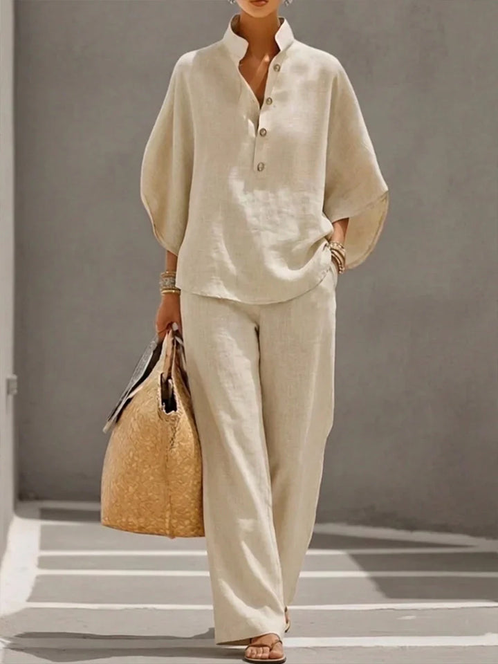 Mariel | Complete with batwing sleeves and wide trousers